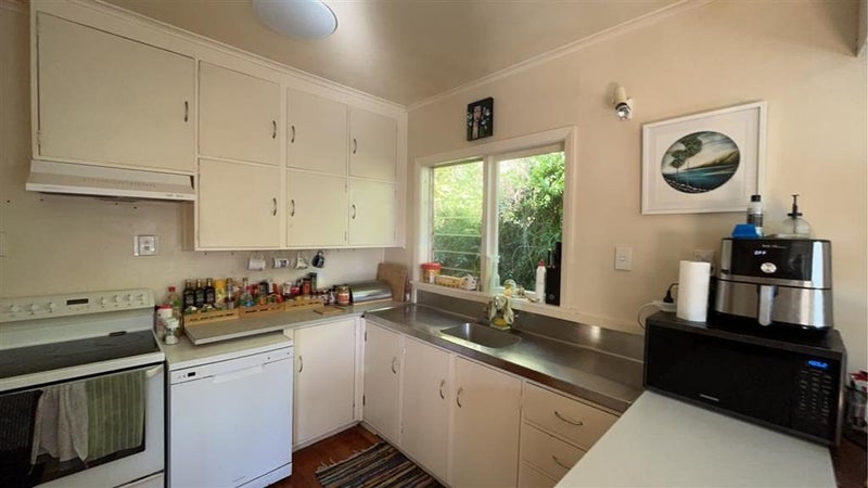 17 Randwick Road, Northland, Wellington - Carousel 2