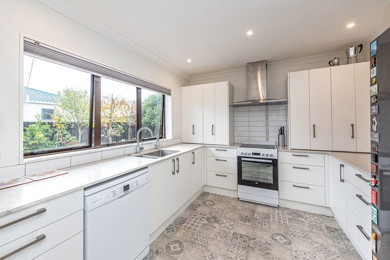 3 Warwick Place, Springvale, Whanganui - Carousel 2