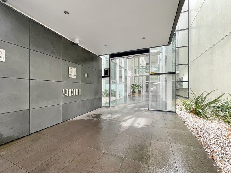 B05/10 Ebor Street, Te Aro, Wellington - Carousel 2