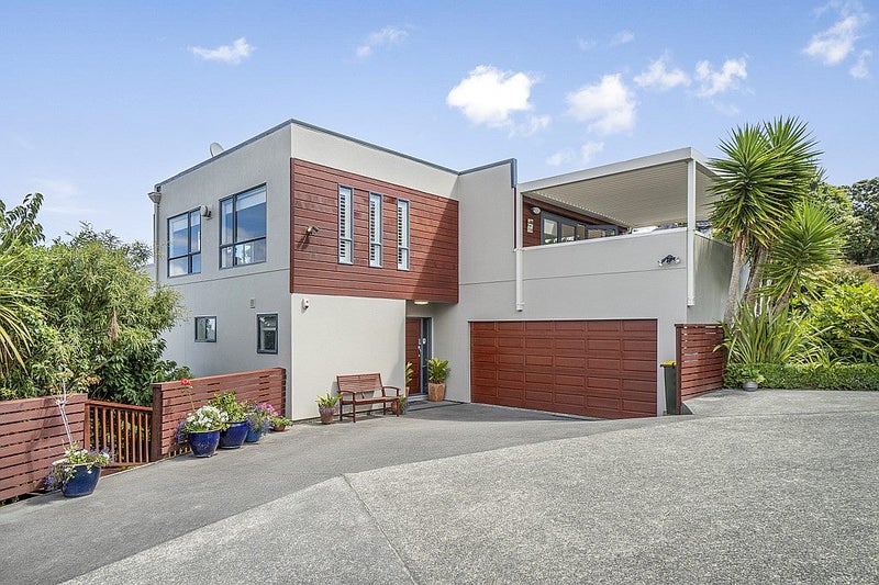 128 Normandale Road, Normandale, Lower Hutt - Carousel 1