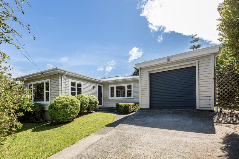 17 Kiriwai Road, Paremata, Porirua - Carousel 1