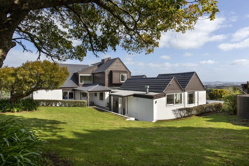 372 Redoubt Road, Totara Park, Auckland - Carousel 1