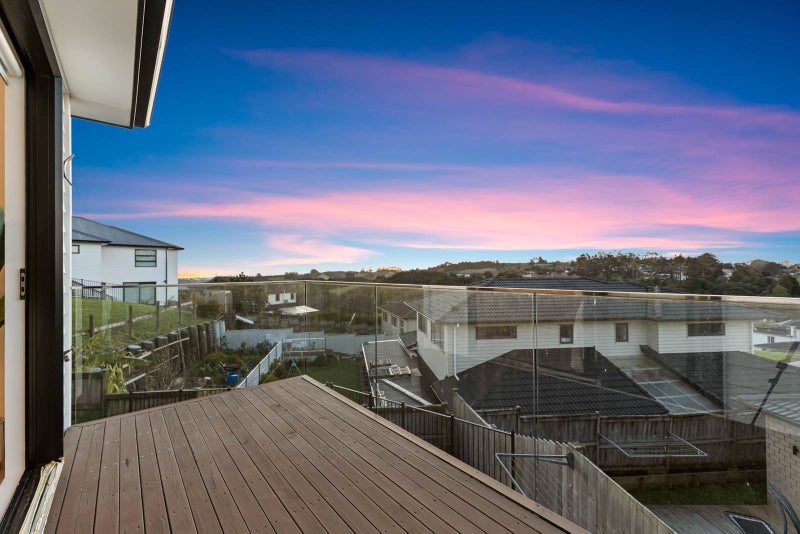 32 Jabal Crescent, Totara Park, Auckland - Carousel 1