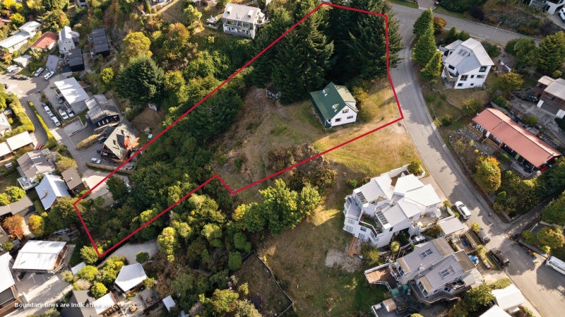 1 Von Place, Fernhill, Queenstown - Carousel 1