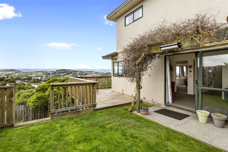 11 Tolhurst Street, Johnsonville, Wellington - Carousel 19