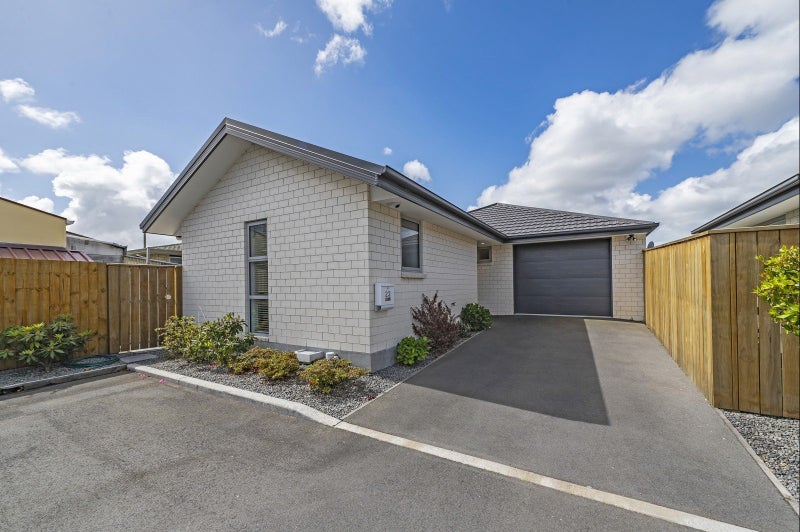 22 Henry Roil Lane, Northcote, Christchurch - Carousel 2