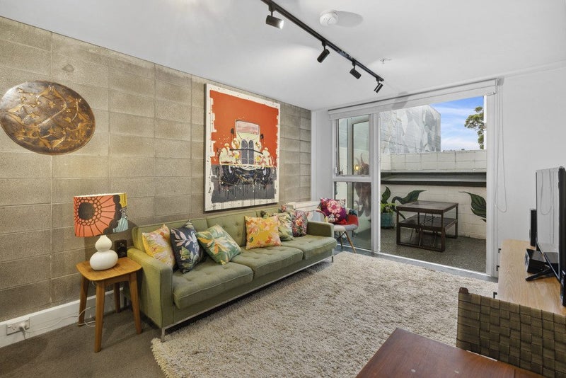 1/307 Willis Street, Te Aro, Wellington - Carousel 1