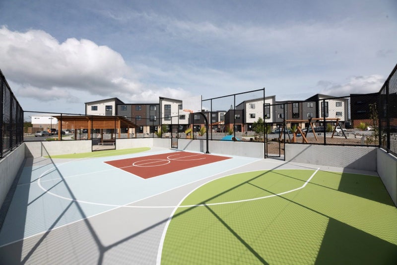 13 Jabuka Street, Glen Eden, Auckland - Carousel 13