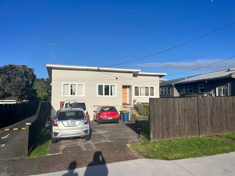 158B Lake Road, Northcote, Auckland - Carousel 1