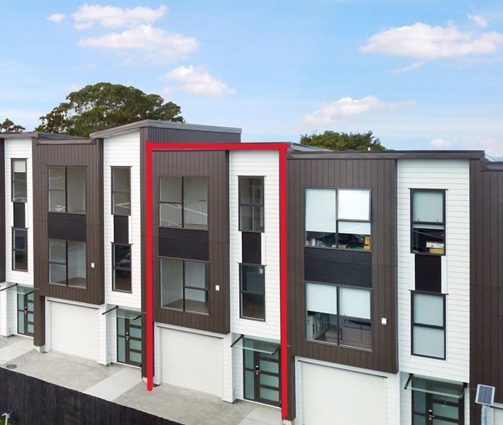 5/107 Hobsonville Road, West Harbour, Auckland - Carousel 1