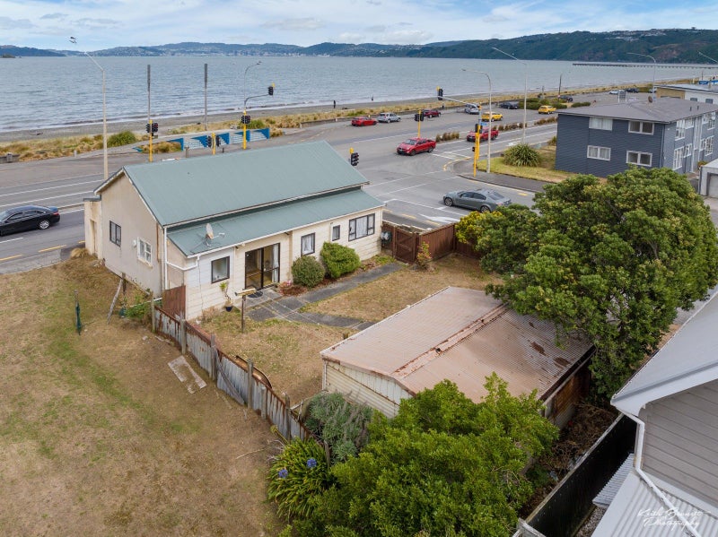 2 Cuba Street, Petone, Lower Hutt - Carousel 2