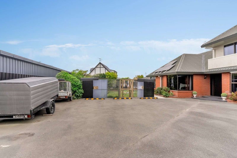4 Digby Place, Allenton, Ashburton - Carousel 1