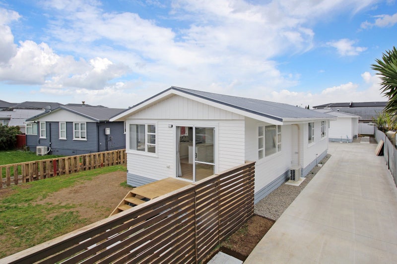 11 Deas Place, Otahuhu, Auckland - Carousel 1