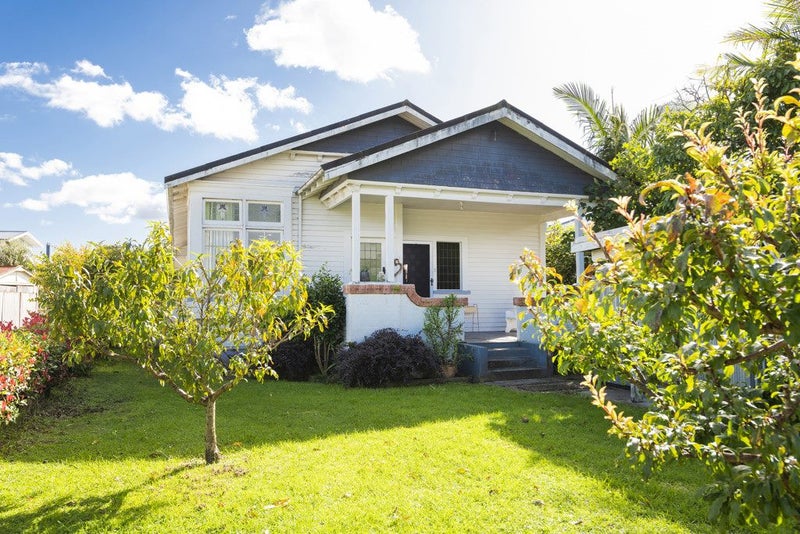 28 Domett Street, Whataupoko, Gisborne - Carousel 1