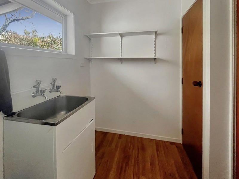 2/13 Scenic Heights, Acacia Bay, Taupō - Carousel 16