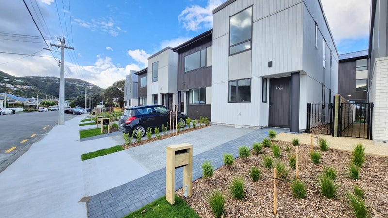 3/130 Richmond Street, Petone, Lower Hutt - Carousel 1