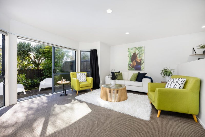 54 Palmgreen Court, Stanmore Bay, Whangaparaoa - Carousel 1