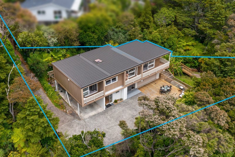 8 Tranquil Glade, Hillcrest, Auckland - Carousel 2