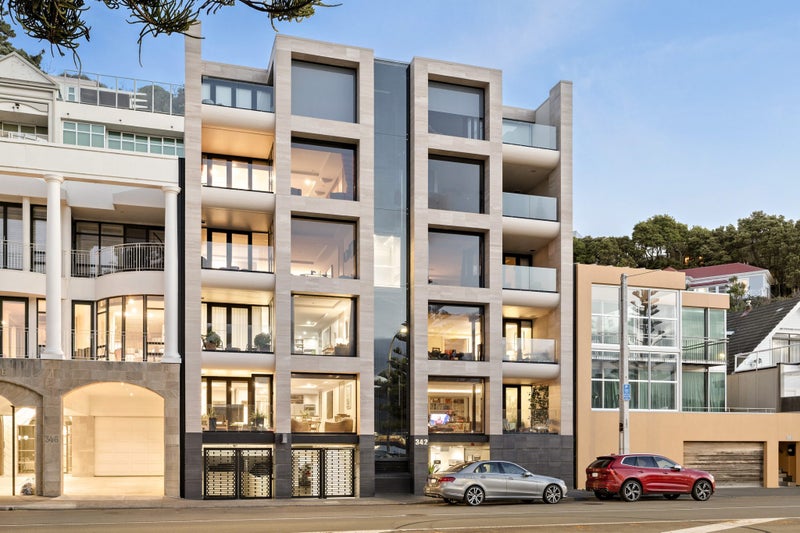 1A/342 Oriental Parade, Oriental Bay, Wellington - Carousel 1