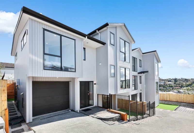 69A Sartors Avenue, Browns Bay, Auckland - Carousel 2