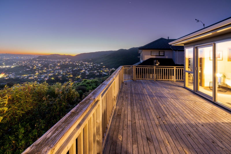 3 Kapil Grove, Khandallah, Wellington - Carousel 1