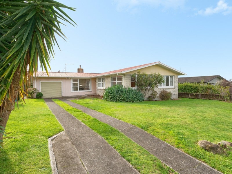 22 Keilor Road, Otumoetai, Tauranga - Carousel 1