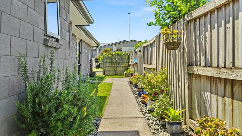 228 Ballintoy Park Drive, Welcome Bay, Tauranga - Carousel 22