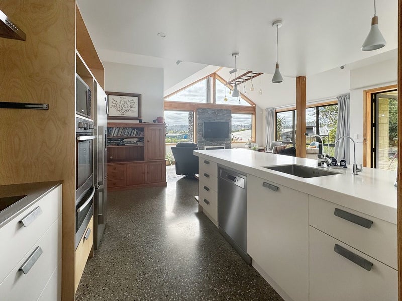 34B Brighton Road, Green Island, Dunedin - Carousel 2