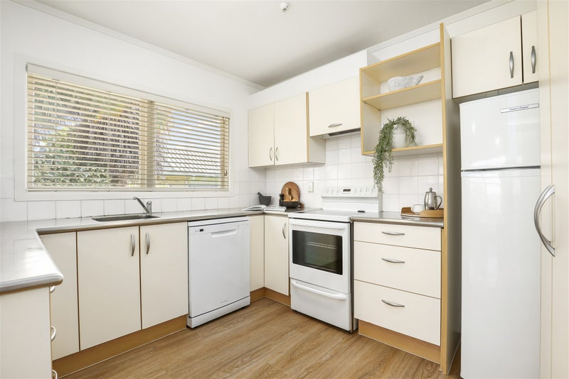 16 Herbert Road, Queenwood, Hamilton - Carousel 2