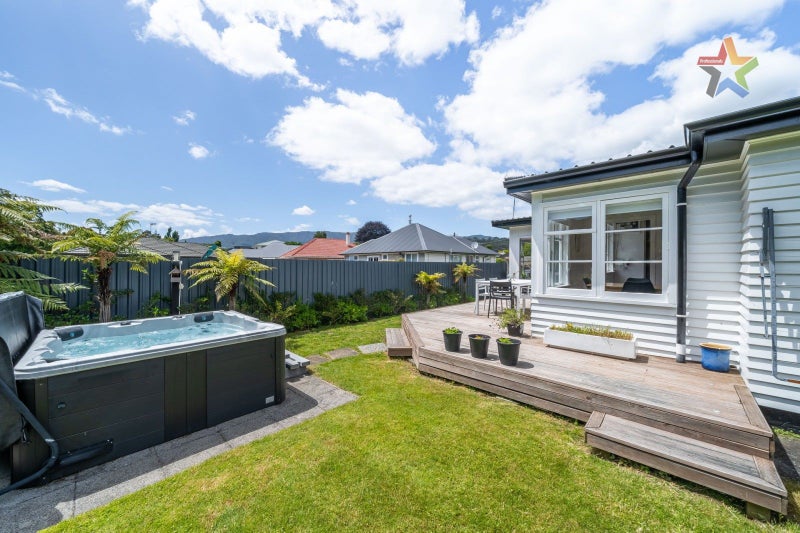 17 Hudson Avenue, Ebdentown, Upper Hutt - Carousel 1