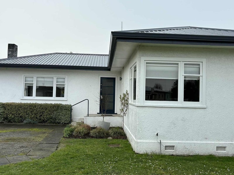 18 Windsor Street, Terrace End, Palmerston North - Carousel 1