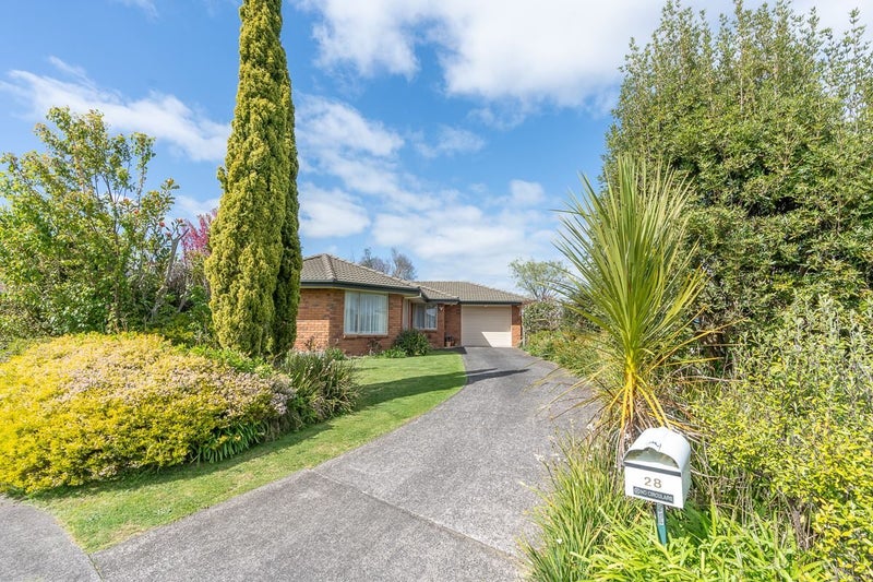 28 Newfield Drive, Fairview Downs, Hamilton - Carousel 17