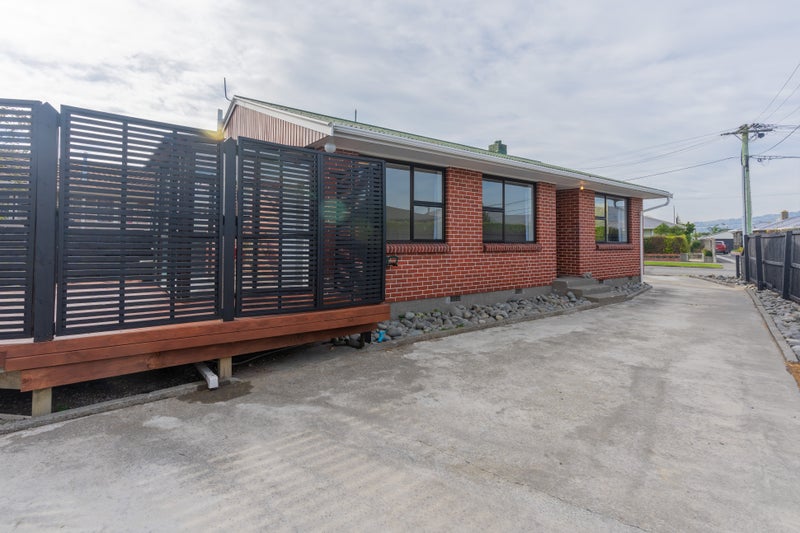 82 Frensham Crescent, Woolston, Christchurch - Carousel 18