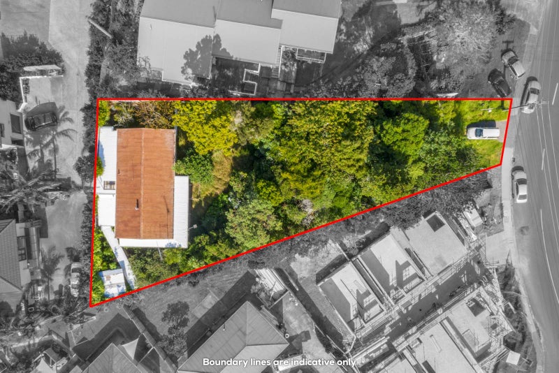 15 Hogans Road, Glenfield, Auckland - Carousel 1