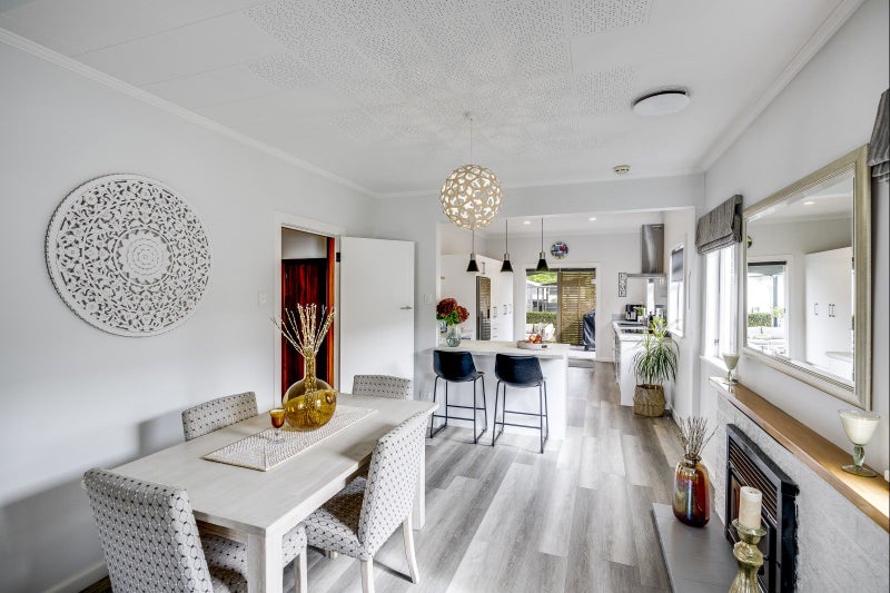 27 Te Awa Avenue, Te Awa, Napier - Carousel 1