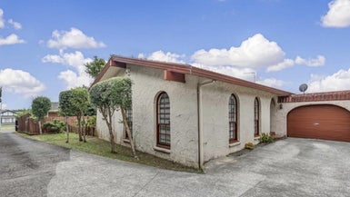 1/7 Kentigern Close, Pakuranga, Auckland - Carousel 1