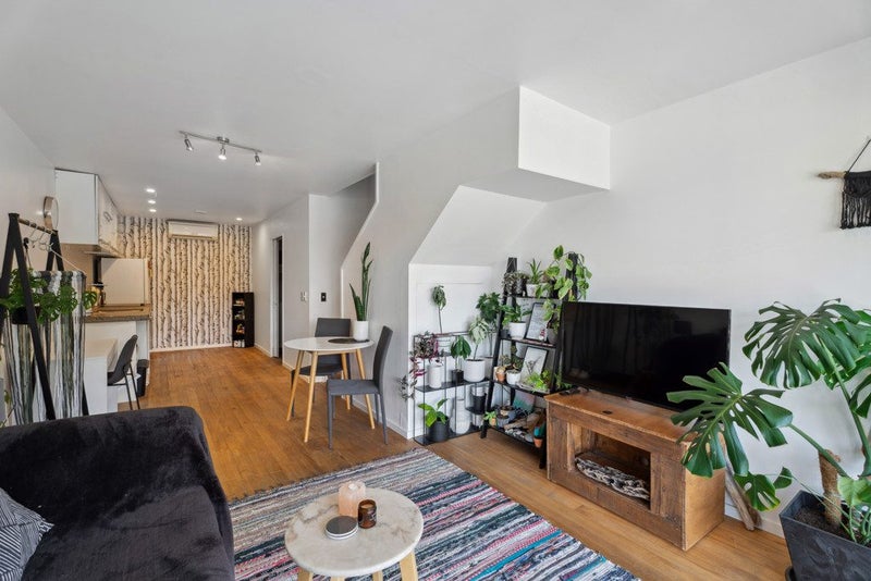 2/43 GOLDRIDGE WAY, FRANKTON RD, QUEENSTOWN - Carousel 2