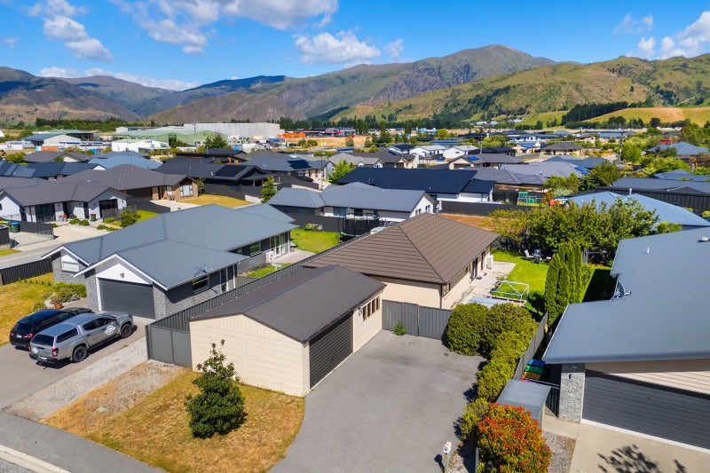 18 Stowell Drive, Cromwell, Cromwell - Carousel 1
