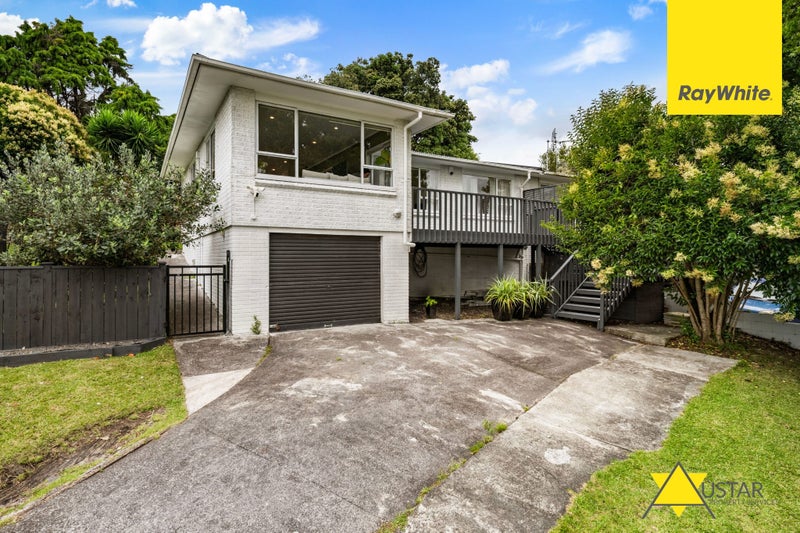 20 Longreach Drive, Sunnyvale, Auckland - Carousel 1