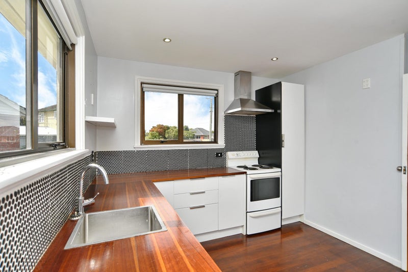 6 Finlay Place, Woolston, Christchurch - Carousel 2