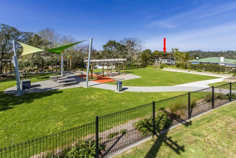 4A Windy Ridge Road, Glenfield, Auckland - Carousel 1