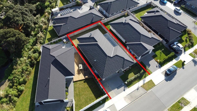 42 Tradewinds drive, Whitby, Porirua - Carousel 17