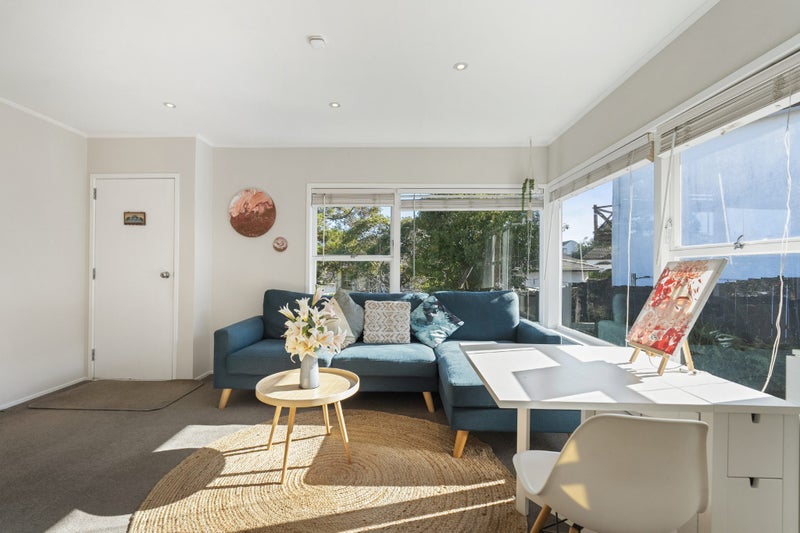 28A Sunnynook Road, Sunnynook, Auckland - Carousel 2