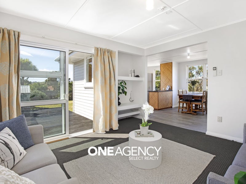 95 Te Pene Avenue, Titahi Bay, Porirua - Carousel 2