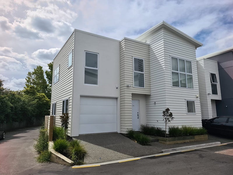 1/10 Palmerston Street, Hamilton Central, Hamilton - Carousel 1