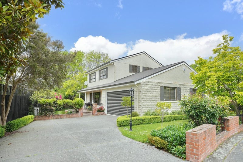 5 Aratoro Place, Mount Pleasant, Christchurch - Carousel 1