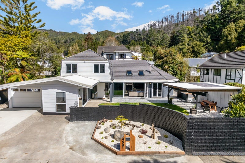 458 Stokes Valley Road, Stokes Valley, Lower Hutt - Carousel 2