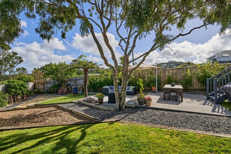 61A Poto Road, Normandale, Lower Hutt - Carousel 23