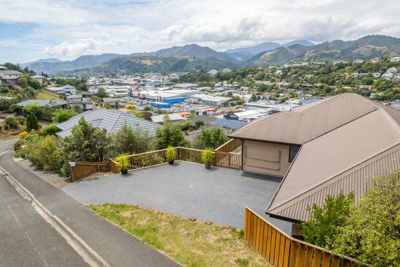 34 St Lawrence Street, Toi Toi, Nelson - Carousel 2