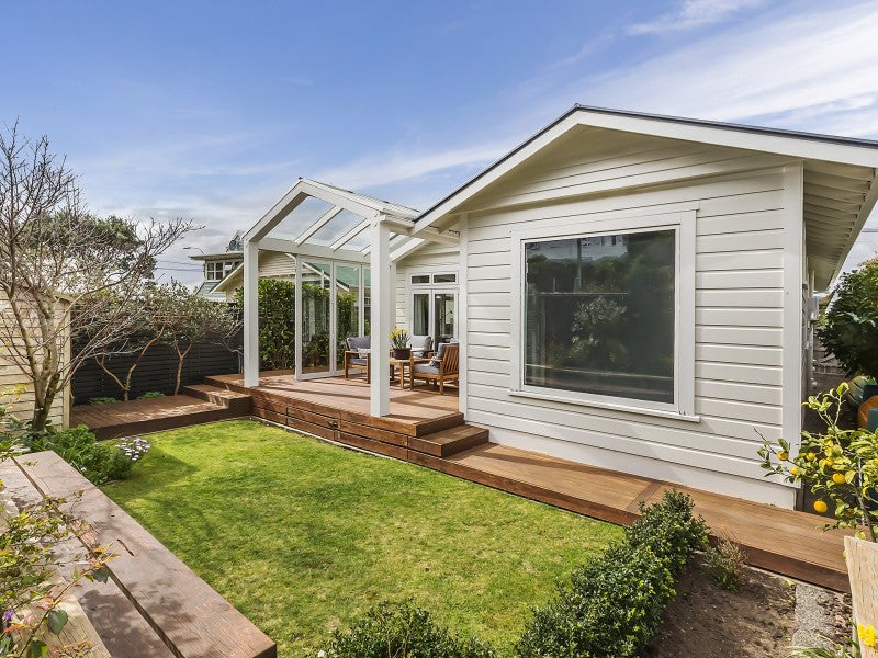6 Ferry Street, Seatoun, Wellington - Carousel 1